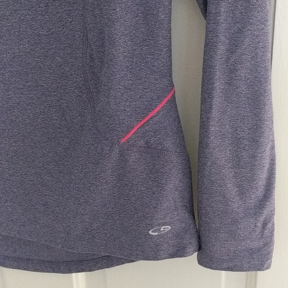 Champion athletic top, 1/4 zip, long sleeve size L - Picture 2 of 6